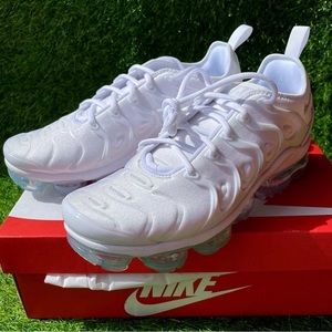 Nike Airmax Plus Vapormax triple white 🔥🔥Brand New🔥🔥